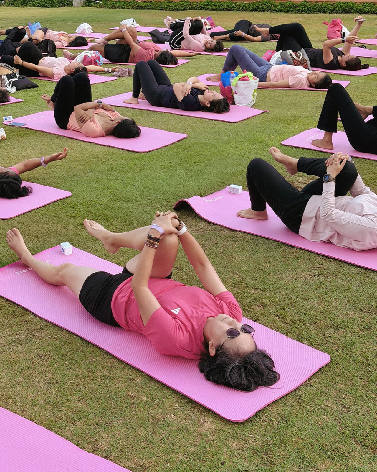 Savasana di atas matras